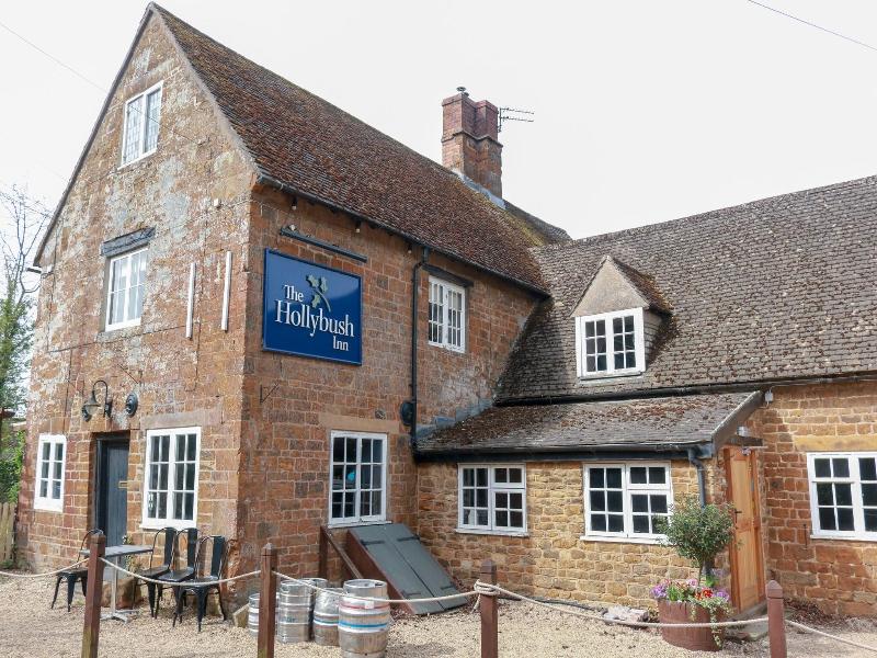 The Hollybush Inn image