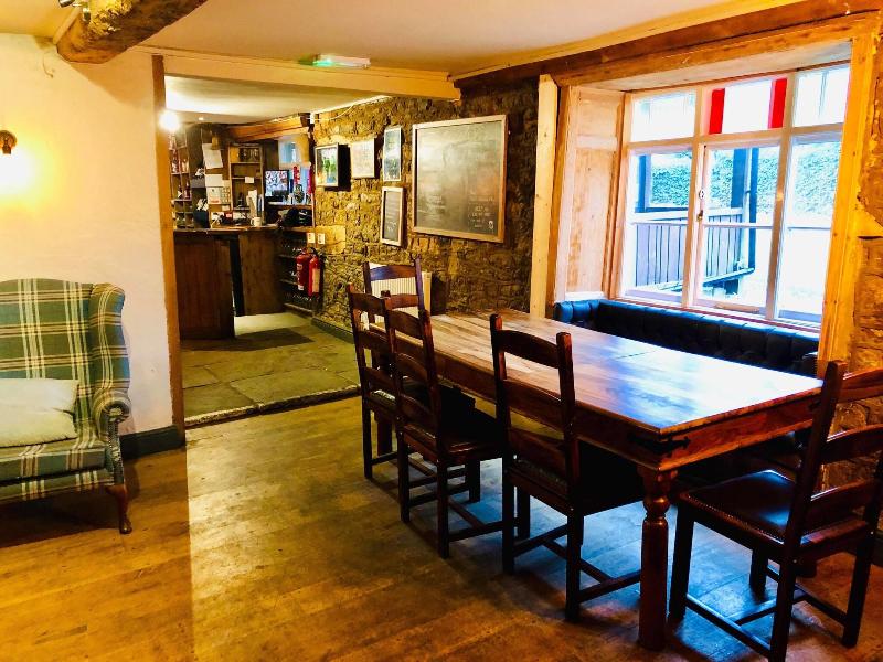 The Hollybush Inn image