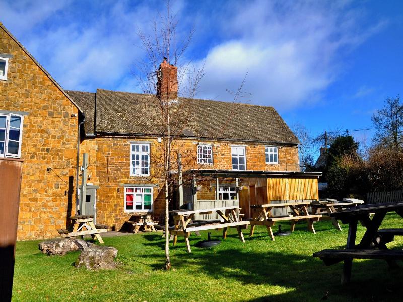 The Hollybush Inn image