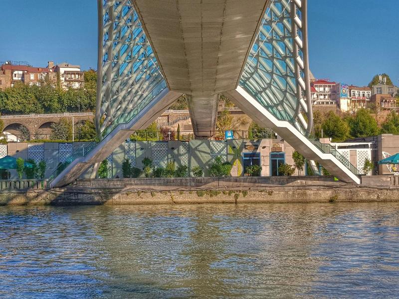 The Bridge Hostel Tbilisi — photo 2
