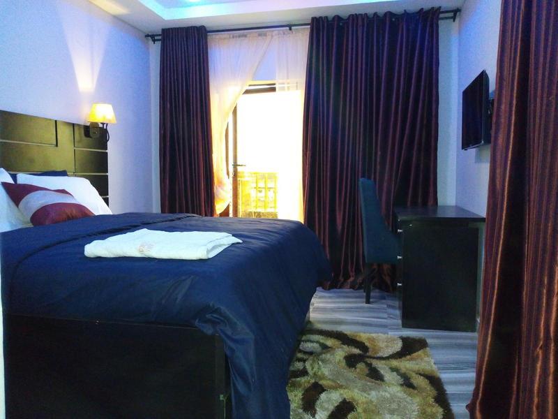 White Court View Hotel image