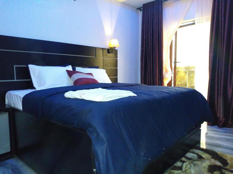 White Court View Hotel image