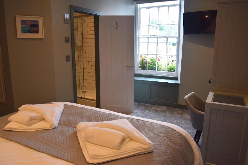 Crown Inn image