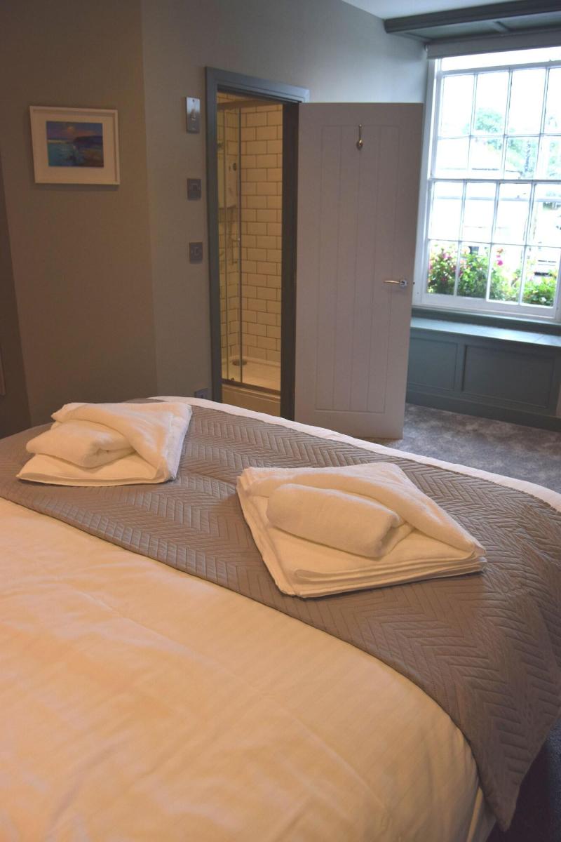 Crown Inn image