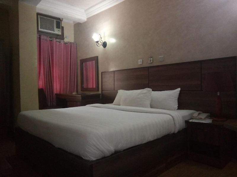 Top Rank Hotel Galaxy Enugu 2