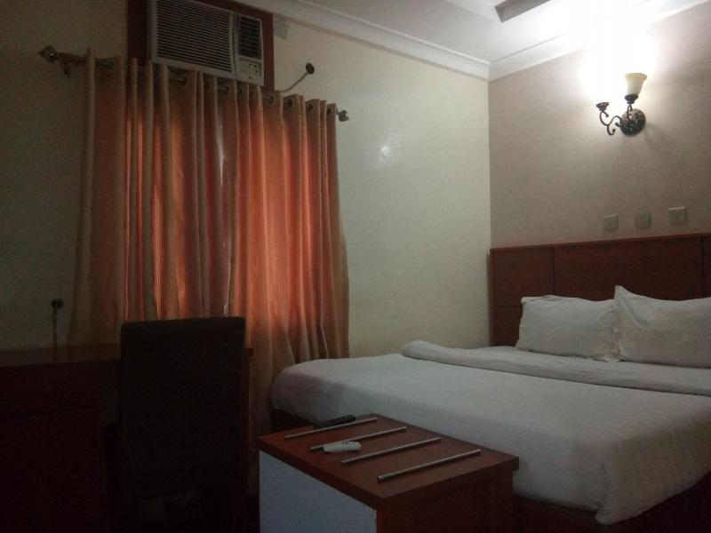 Top Rank Hotel Galaxy Enugu 3