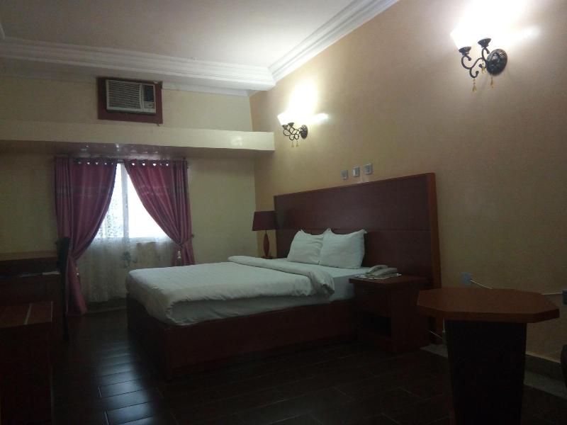 Top Rank Hotel Galaxy Enugu 5