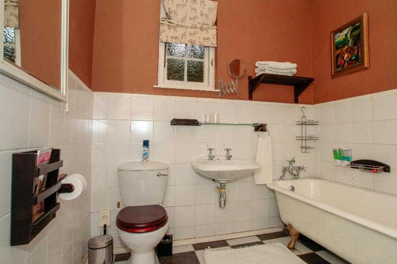 Acorn B&b In Durban image