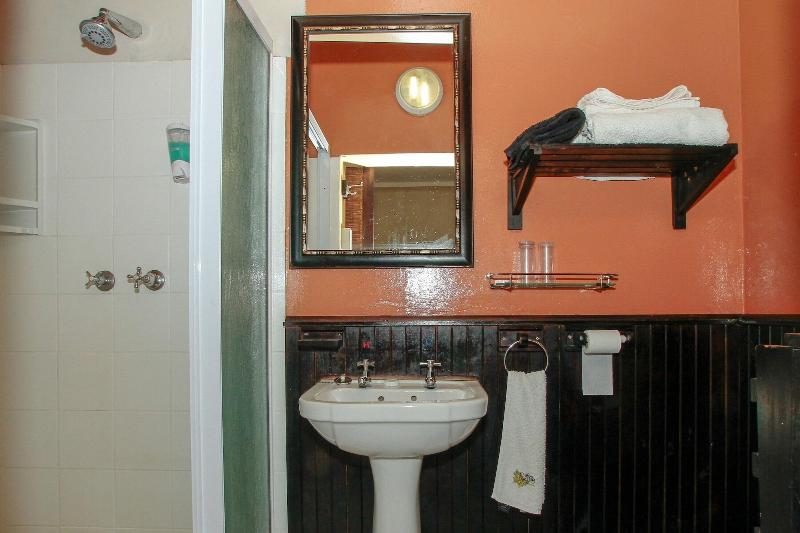 Acorn B&b In Durban image