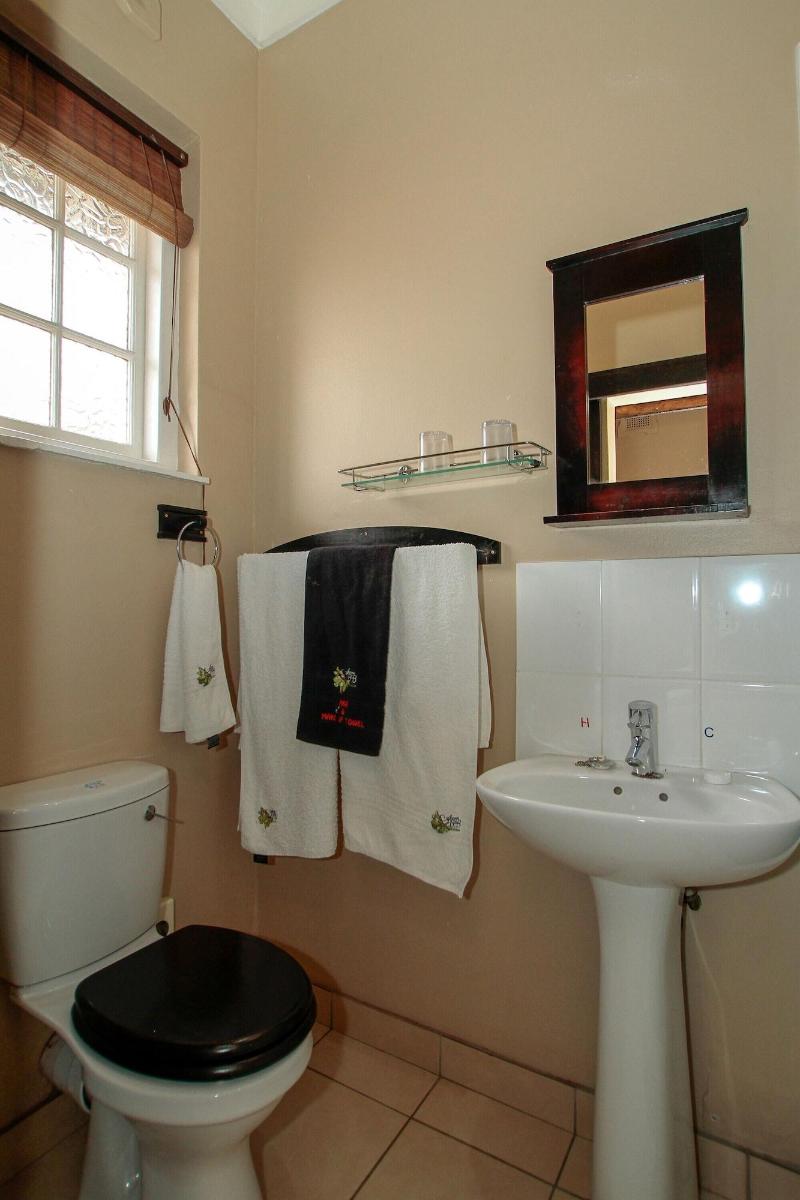 Acorn B&b In Durban image