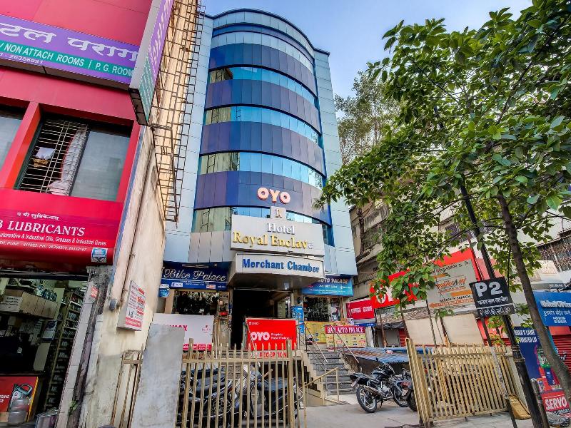 Hotel Royal Enclave Nana Peth image