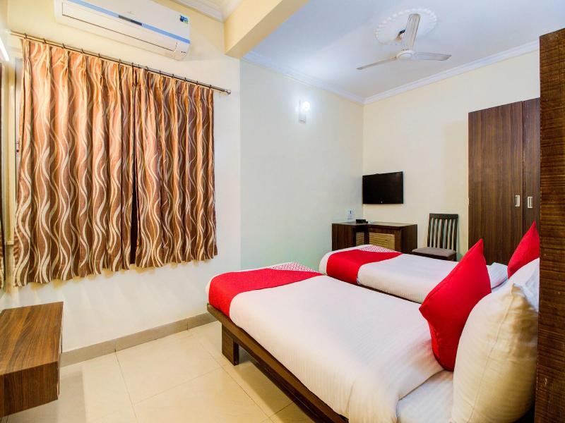 Hotel Royal Enclave Nana Peth image