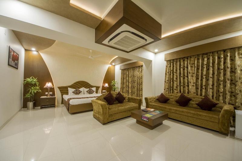 The Grand Vinayak image