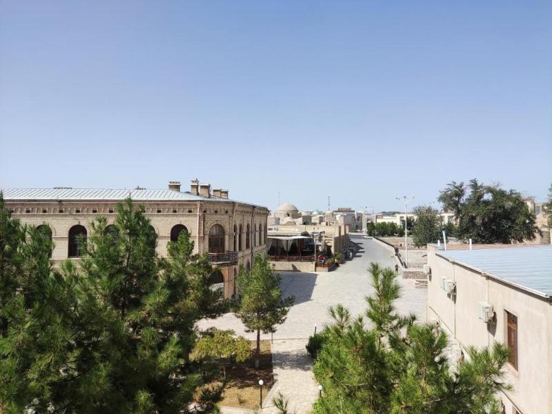 Ziyobaxsh Hotel 2