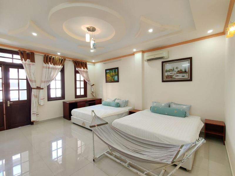 Winter Spring Homestay Center