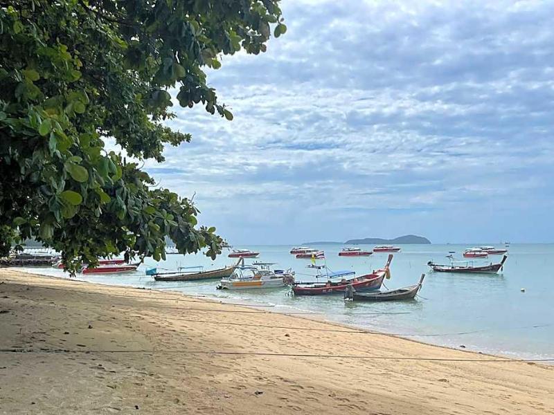 Breakers Hotel Rawai image
