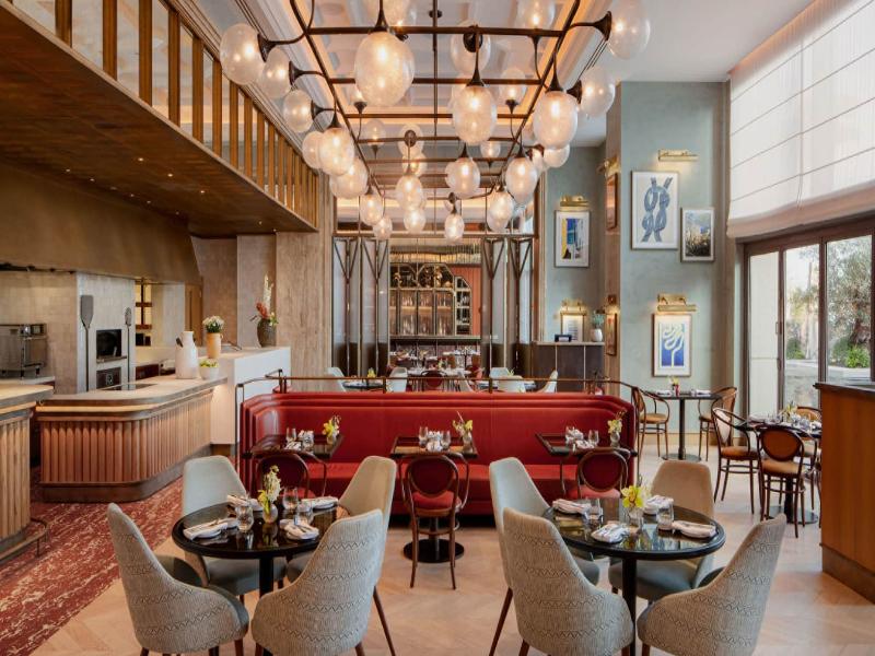 Four Seasons Resort and Residences The Pearl image