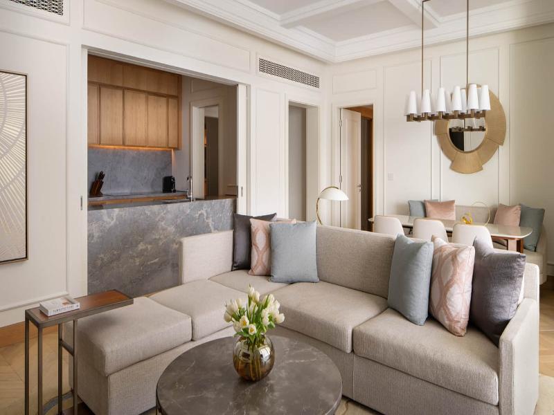 Four Seasons Resort and Residences The Pearl image