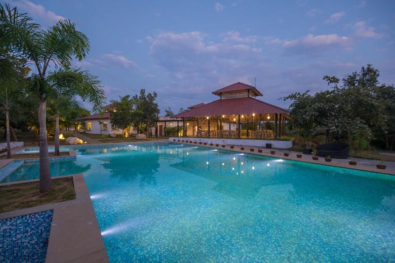 Tuli Veer Bagh Resort image