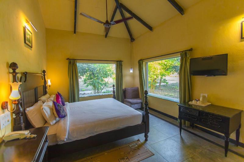 Tuli Veer Bagh Resort image 6