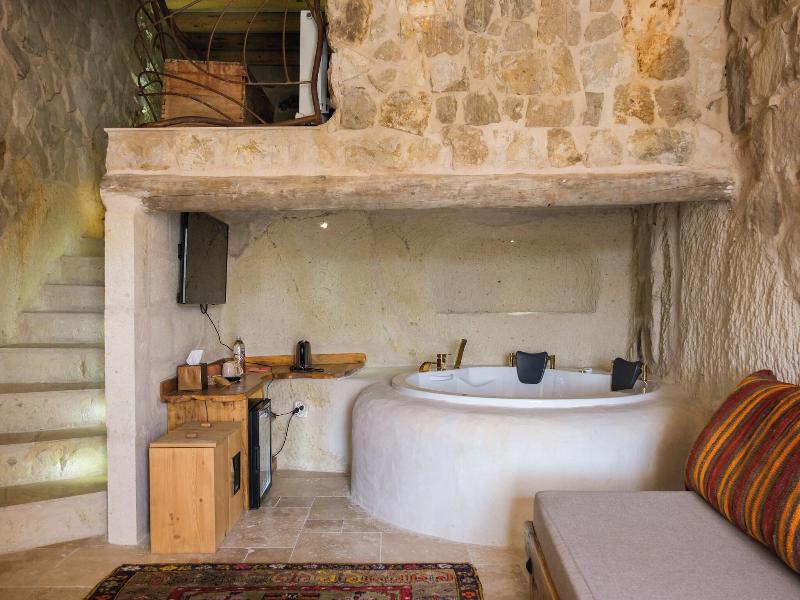 Doda Cave Hotel image
