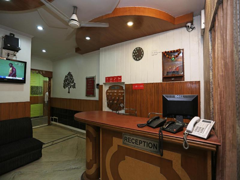 7147 Hotel Madhur Regency