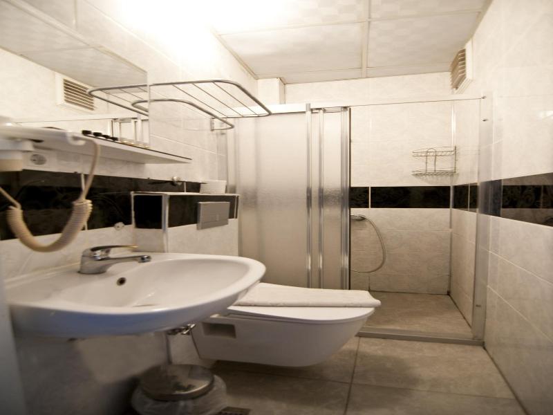 Golden Horn Park Hotel image