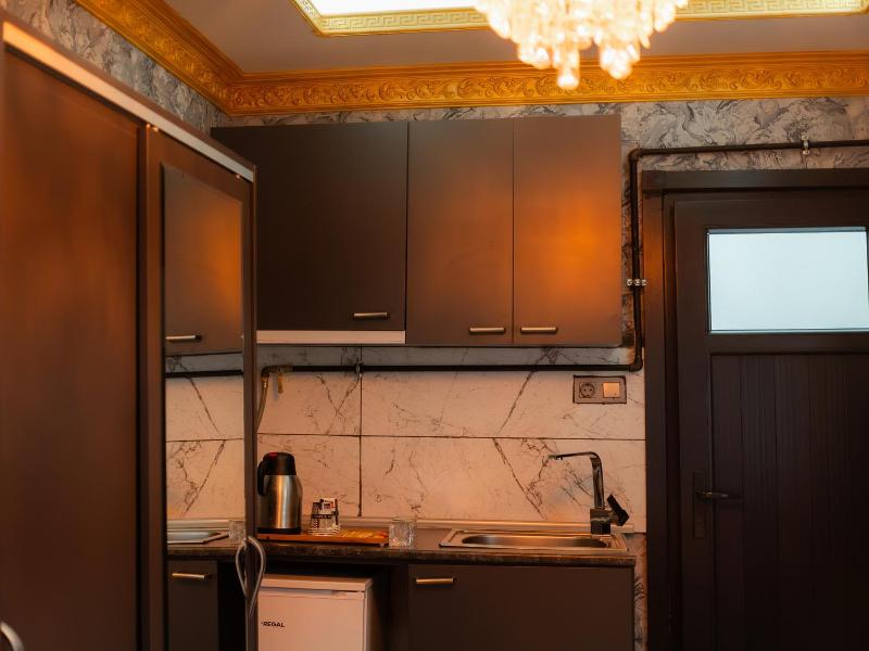 Golden Horn Park Hotel image