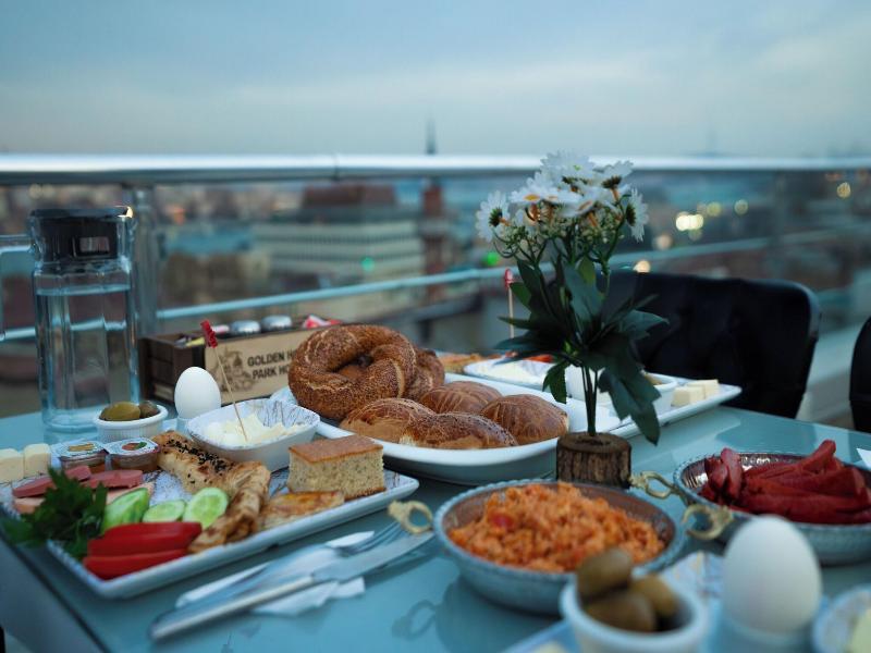 Golden Horn Park Hotel image