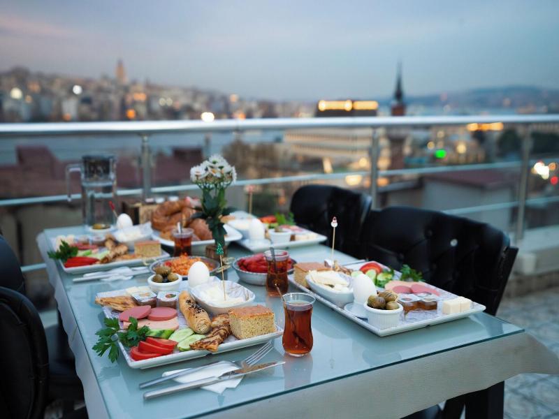 Golden Horn Park Hotel image