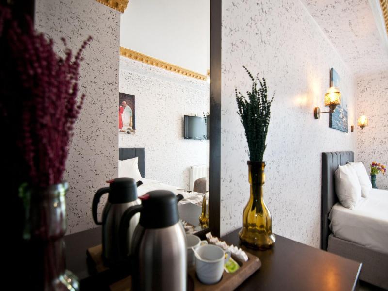 Golden Horn Park Hotel image