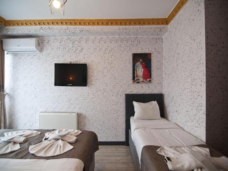 Golden Horn Park Hotel image