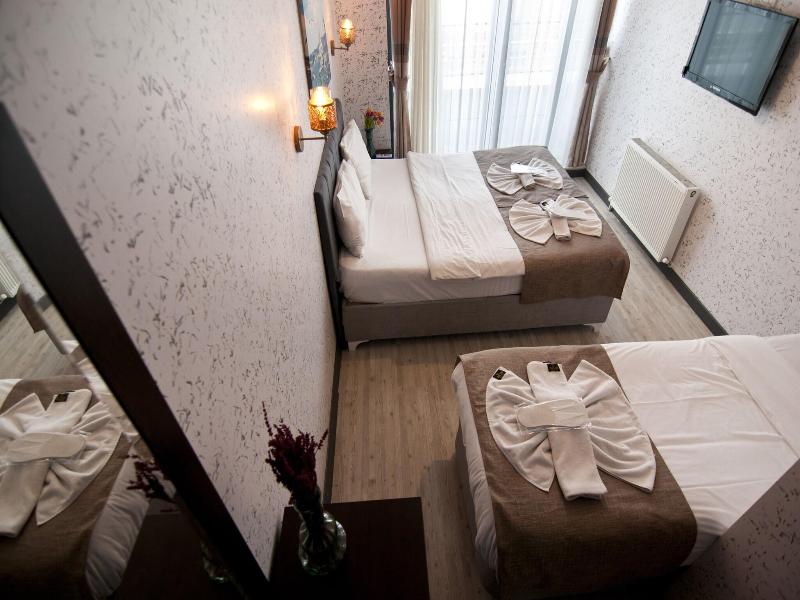 Golden Horn Park Hotel image