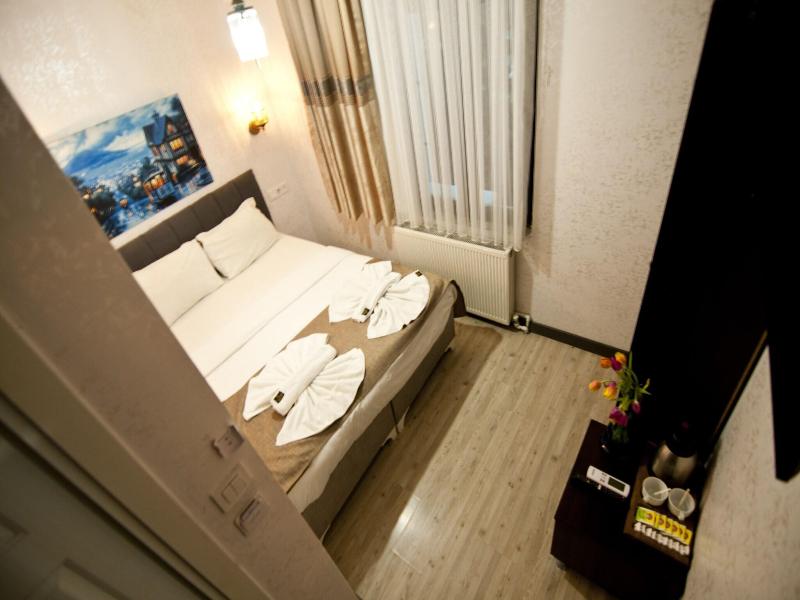 Golden Horn Park Hotel image