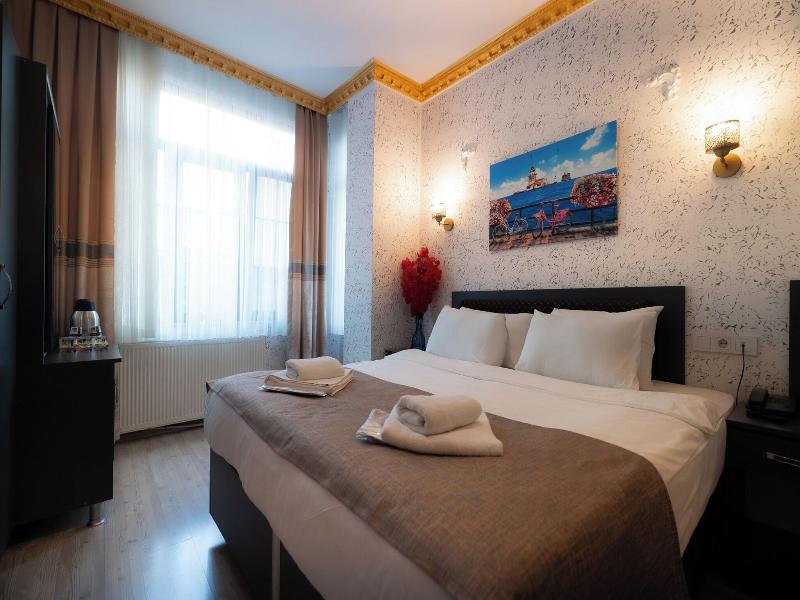 Golden Horn Park Hotel image