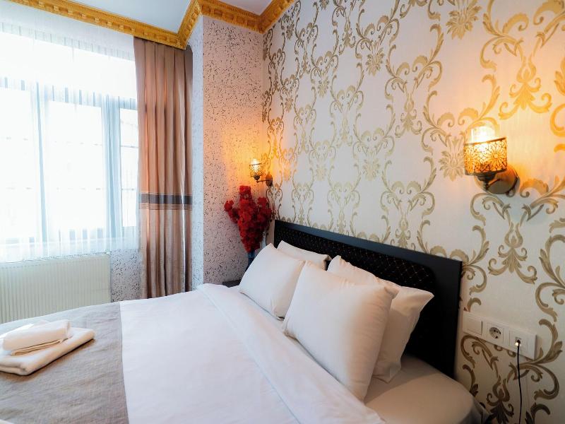 Golden Horn Park Hotel image