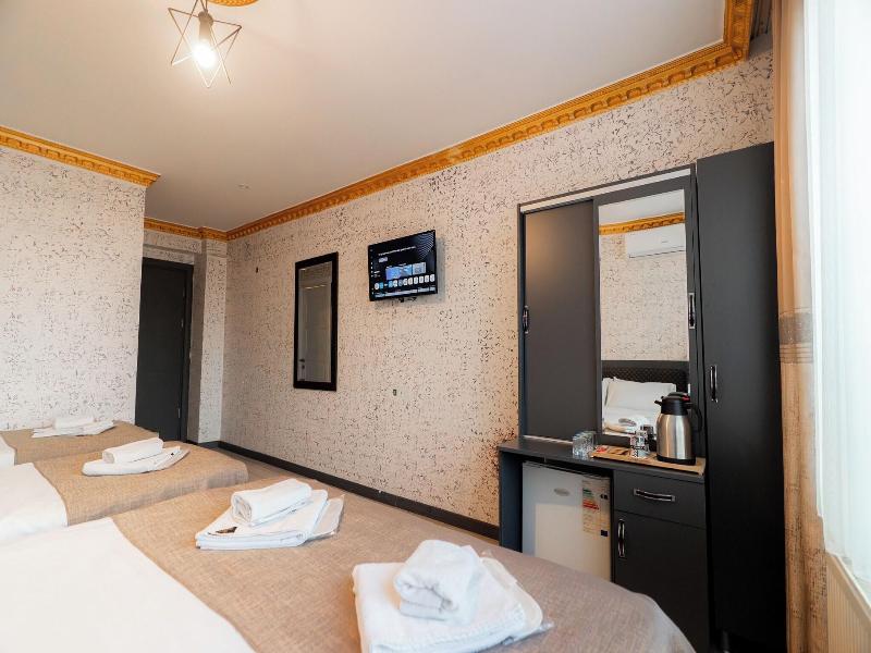 Golden Horn Park Hotel image