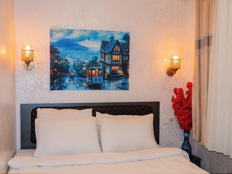 Golden Horn Park Hotel image