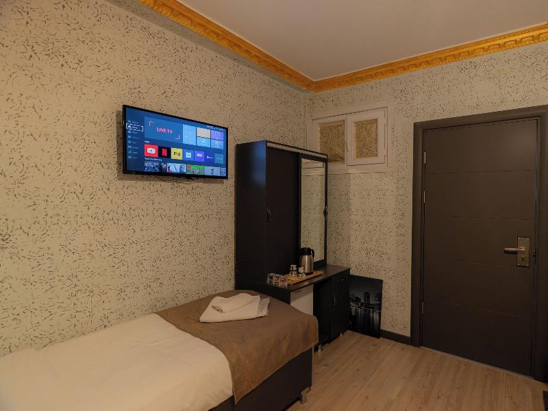 Golden Horn Park Hotel image