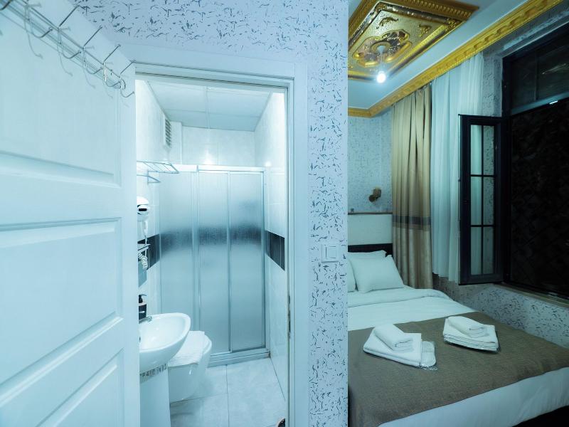 Golden Horn Park Hotel image