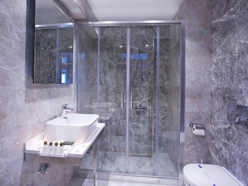 Merdan Hotel image