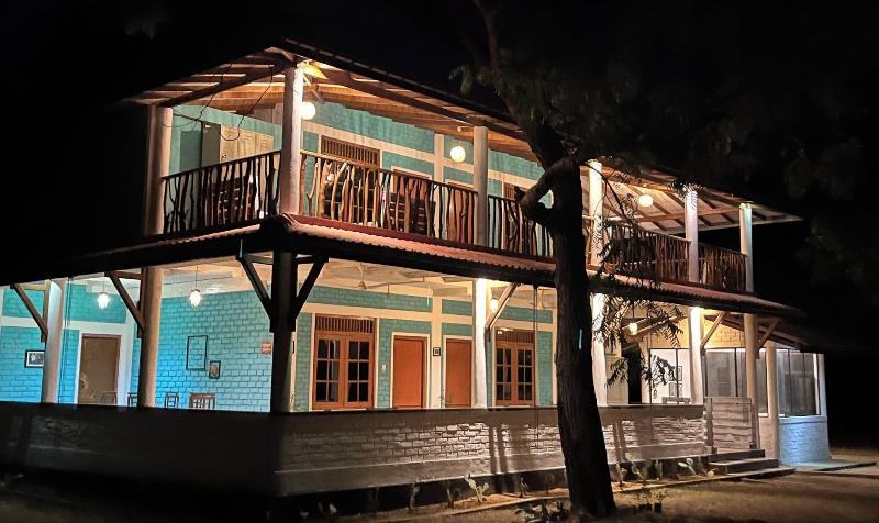 Funky Leopard Safari Lodge Bordering Yala National image