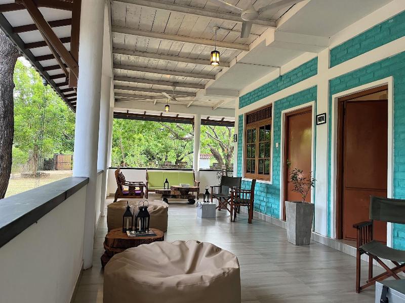 Funky Leopard Safari Lodge Bordering Yala National image