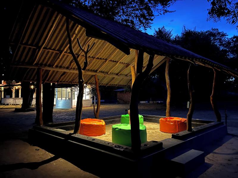 Funky Leopard Safari Lodge Bordering Yala National image