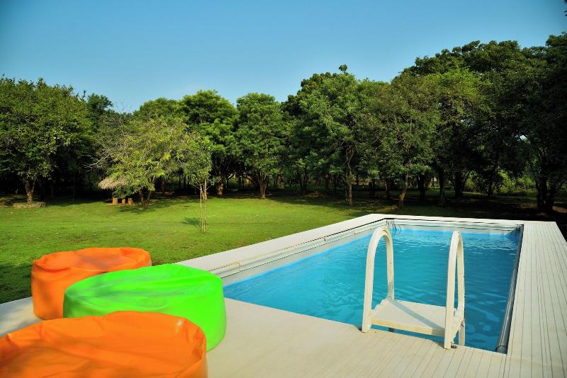 Funky Leopard Safari Lodge Bordering Yala National image
