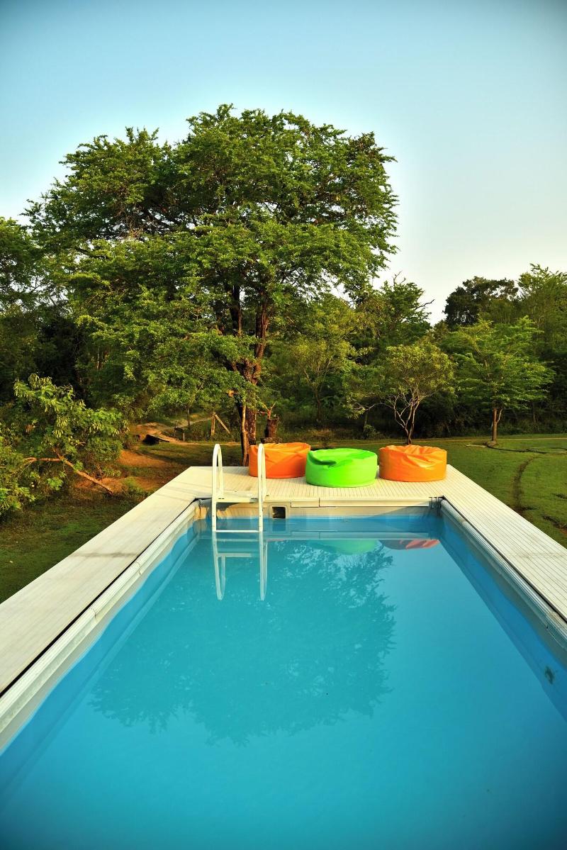 Funky Leopard Safari Lodge Bordering Yala National image
