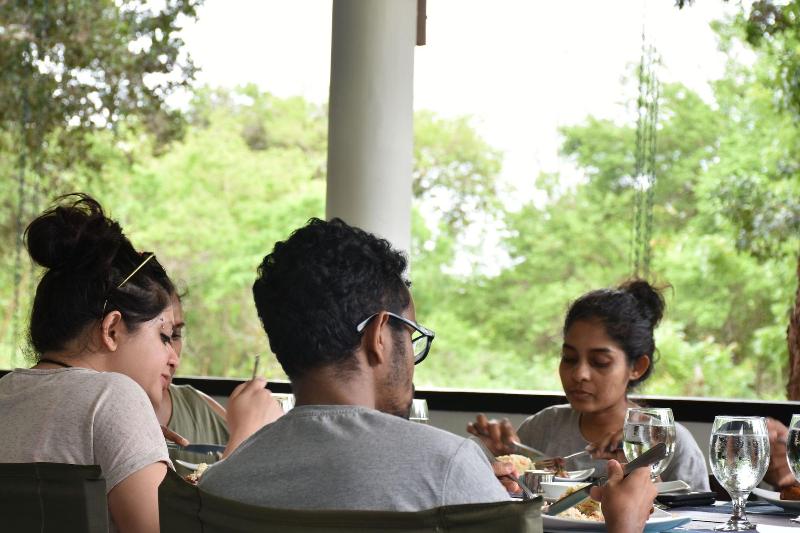 Funky Leopard Safari Lodge Bordering Yala National image