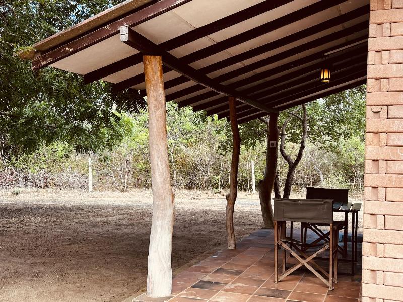 Funky Leopard Safari Lodge Bordering Yala National image