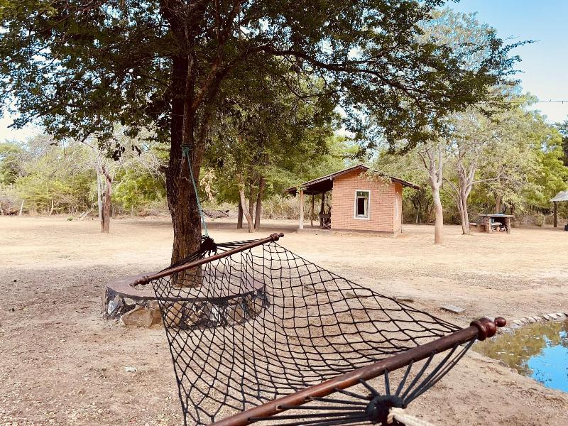 Funky Leopard Safari Lodge Bordering Yala National image