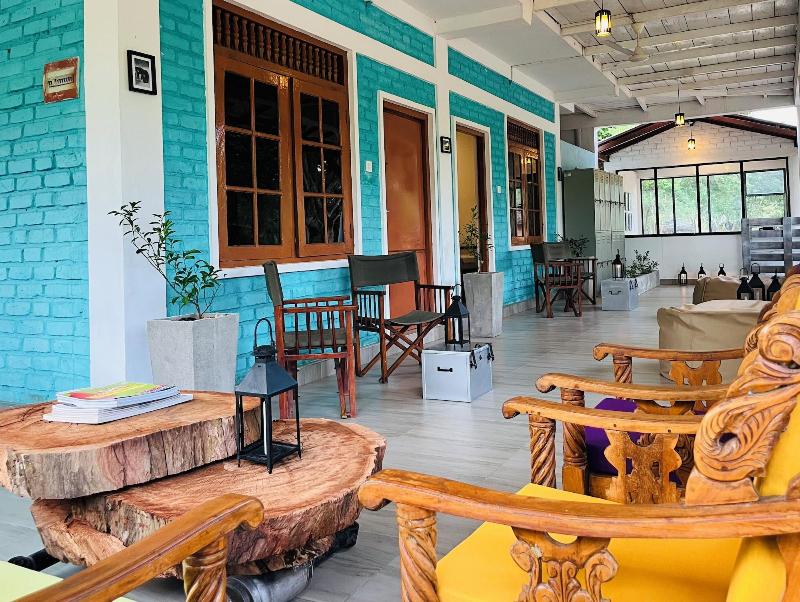 Funky Leopard Safari Lodge Bordering Yala National image